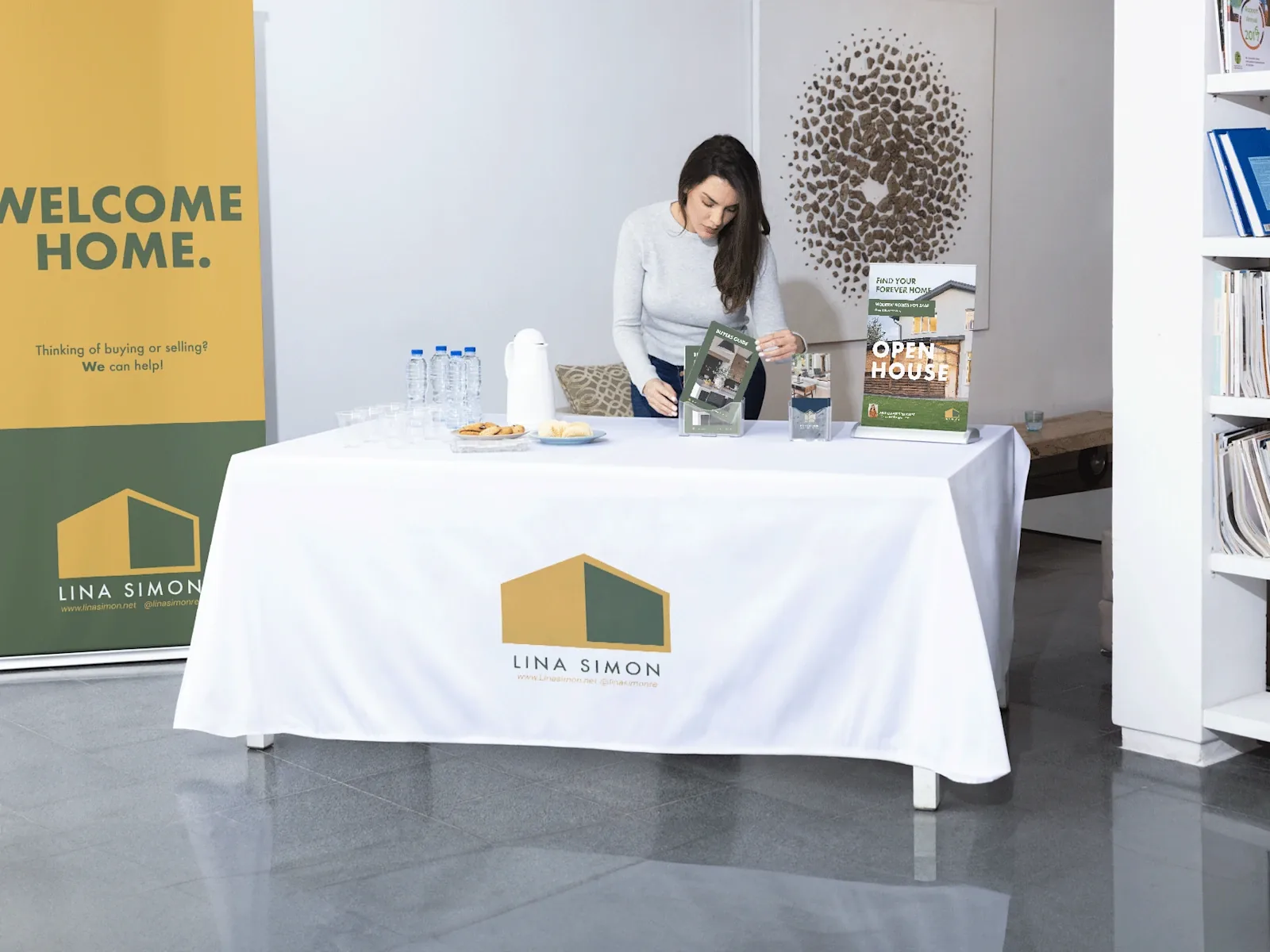 How Custom Printed Tablecloths Enhance Open House Events in Real Estate Marketing